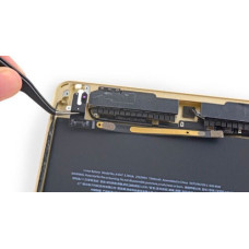 Заміна розєму для навушників iPad Air