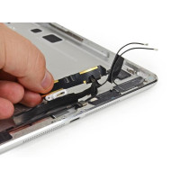 Заміна антени 3G / LTE iPad Mini 4 