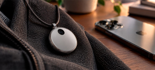 Apple поставила на паузу загадковий AI-гаджет: кулон із камерою для Siri може так і не вийти