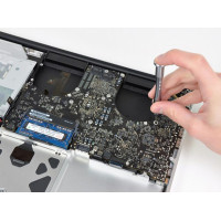 Заміна розєму зарядки MacBook Air 13 (2012 - 2017)