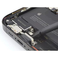 Заміна роз'єму зарядки iPhone 15 Pro Max