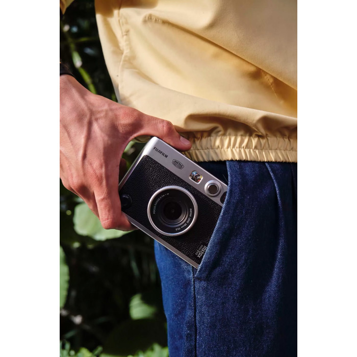 Камера миттєвого друку INSTAX Mini Evo Type-C Black