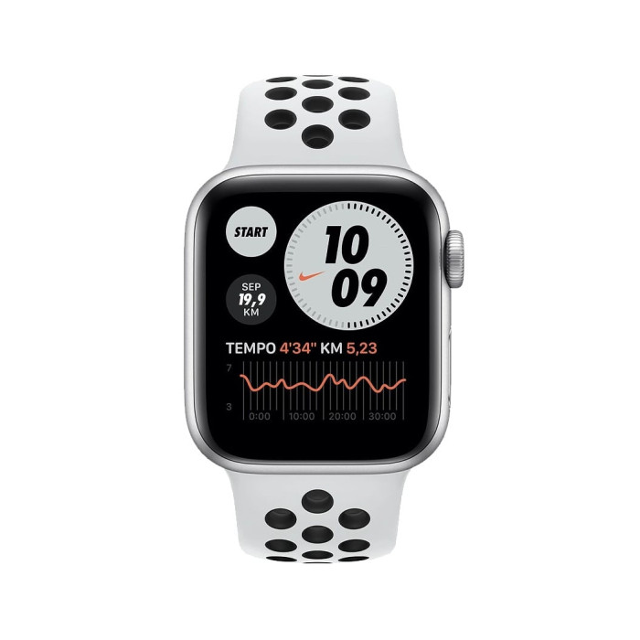 Apple Watch Nike S5 40mm Silver, Pure Platinum Black Sport Band Вживаний (б/в)