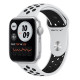 Apple Watch Nike SE (1Gen) 44mm Silver, Pure Platinum Black Sport Band